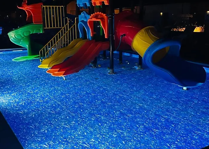 Park - Ośrodek wypoczynkowy *